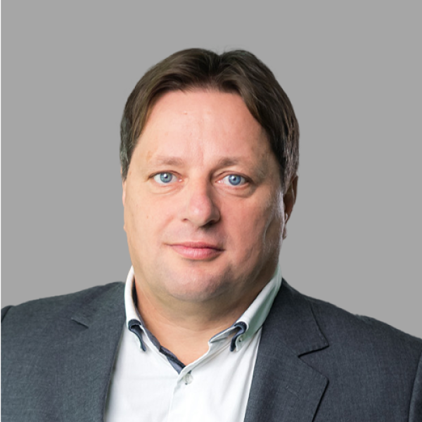 Robert Kuzmič