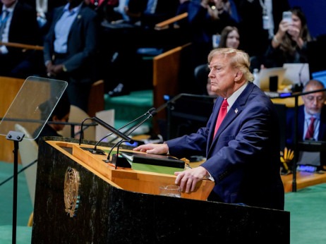 Trump v ZN znova grozil, a svet je ostal miren