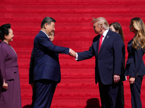 Trump: Xiju nisem ponujal ameriškega orožja