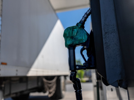 Goriva od torka cenejša, dizel cenejši za 4,6 centa na liter