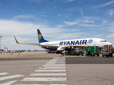Ryanair napoveduje rekordno rast cen letalskih vozovnic