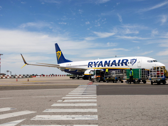 Ryanair napoveduje rekordno rast cen letalskih vozovnic