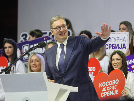 Kdo bo vodil Srbijo po nedeljskih volitvah?
