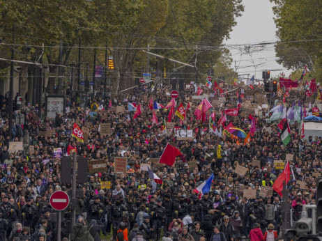 Protesti v Franciji: Policiji je uspelo preprečiti razmah nasilja