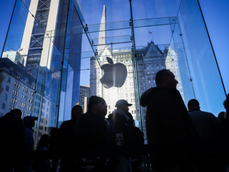Apple izrinil Nvidio in prevzel krono najvrednejšega podjetja